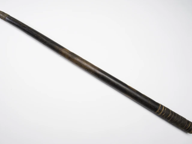 A-14550, 620–670 CE (Common Era=AD). Length: 68.5 cm, diameter: 2.8 cm.