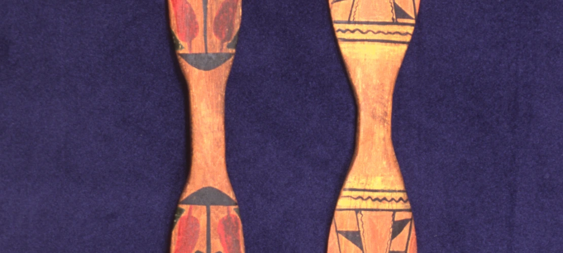 Pair of bows, Modoc